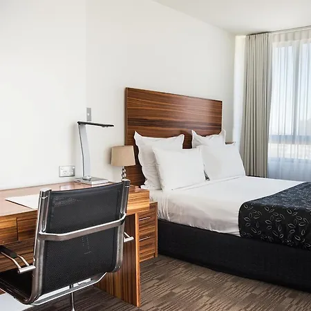 Cambridge Hotel Sydney-3