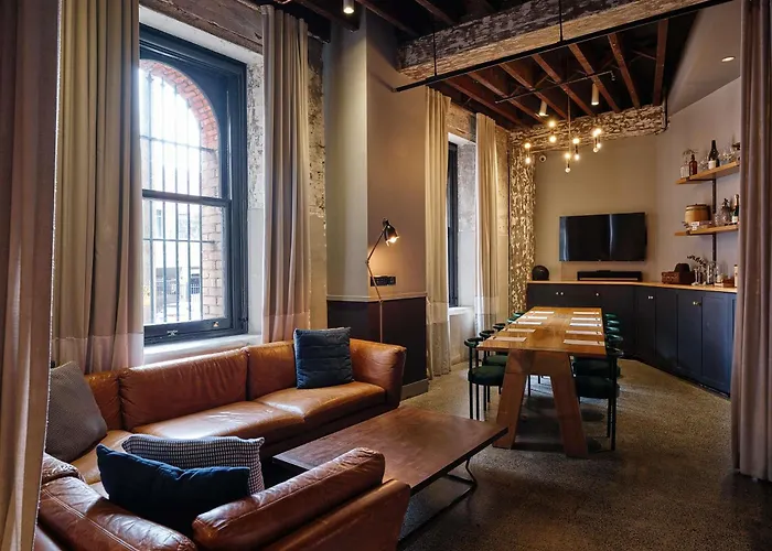 Hotel Woolstore 1888, Sydney - Handwritten Collection